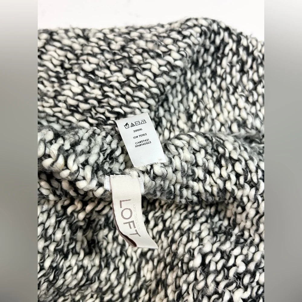 ❥𝗟𝗢𝗙𝗧: Women’s Speckled Knit Chunky Cowl Neck Scarf - One Size - Picture 3 of 4